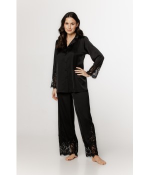 Wunderschönes Satin-Pyjama-Set mit Spitzenbesatz an Unterarmen und Hosensaum