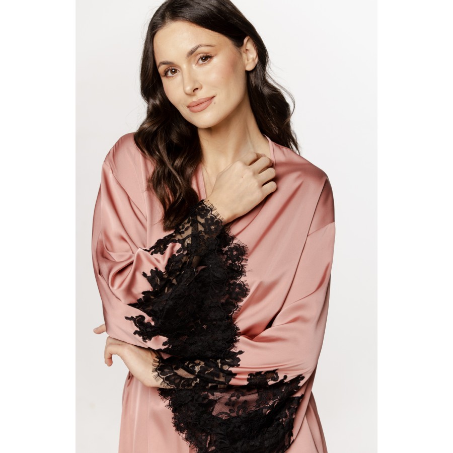 Beautiful mid-length, kimono-style robe in satin and lace with a belt.