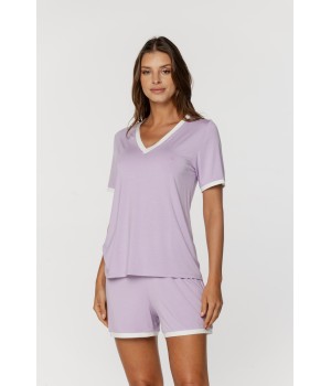 Joli ensemble de nuit en micromodal, tee-shirt manches courtes et short soulignés d'un liseret