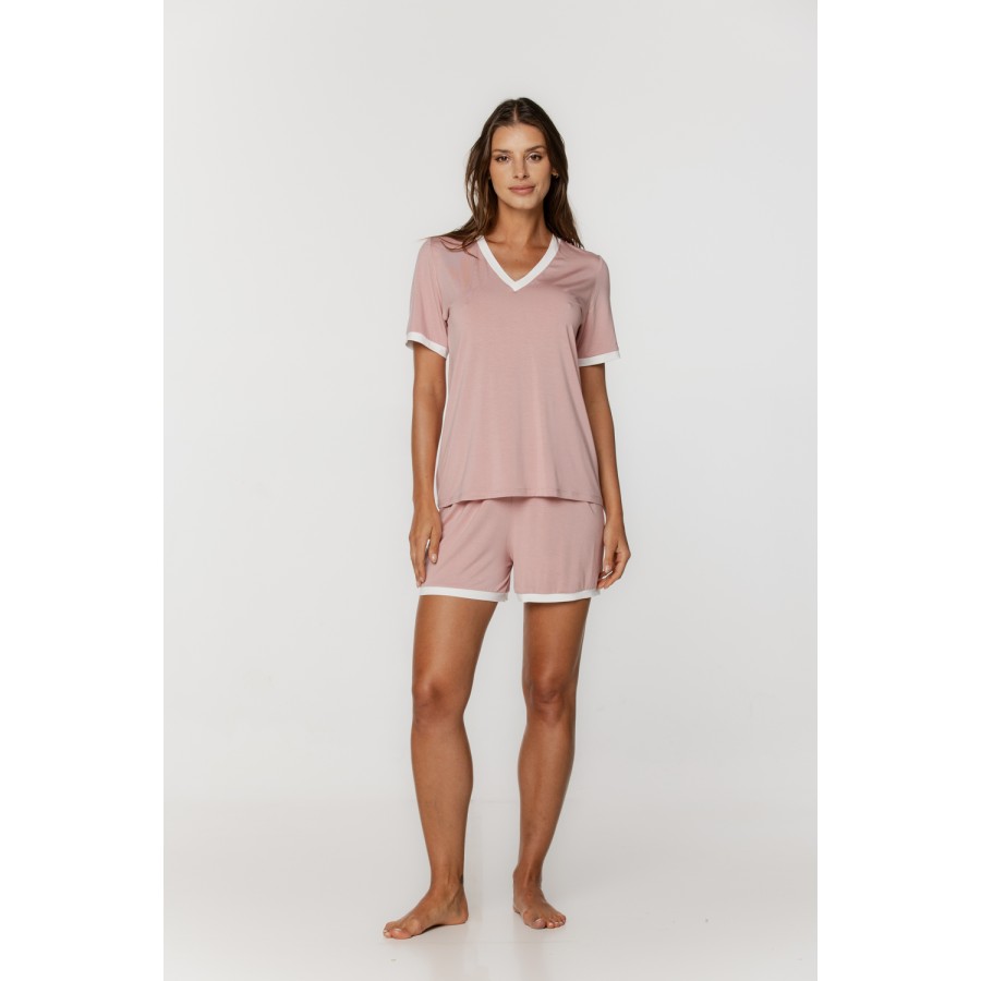 Joli ensemble de nuit en micromodal, tee-shirt manches courtes et short soulignés d'un liseret