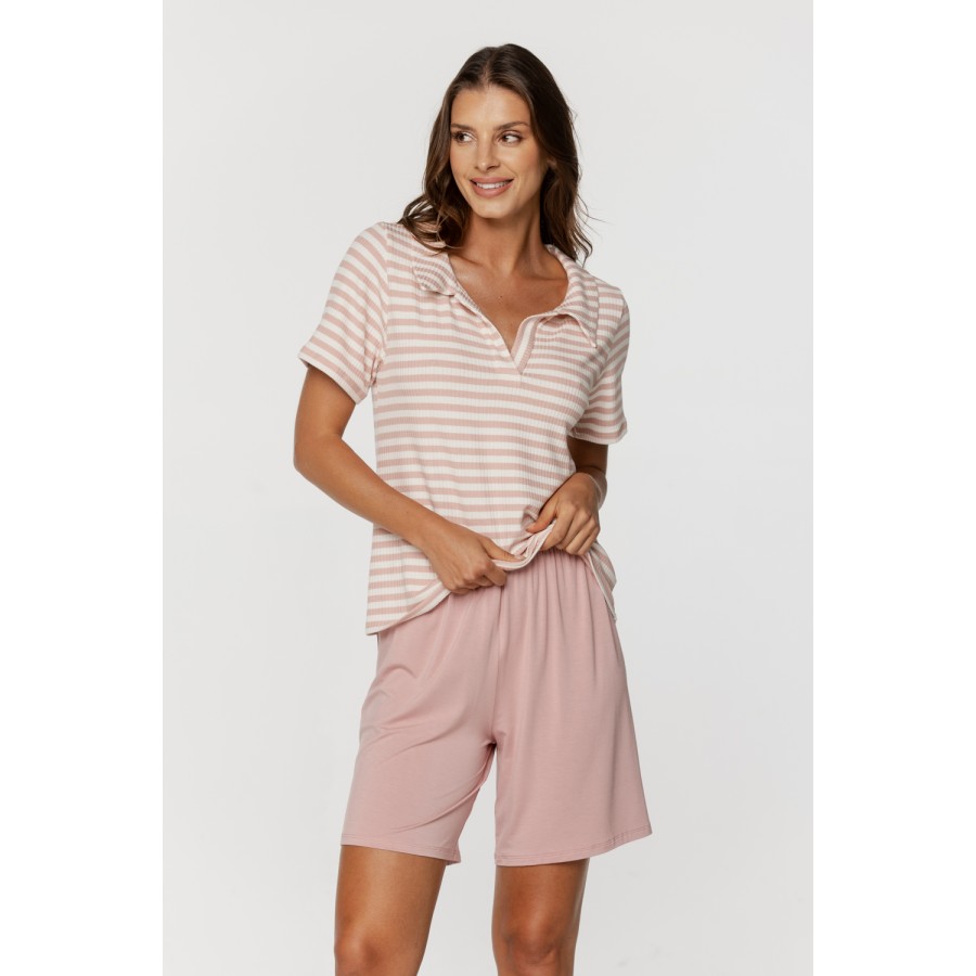 Gorgeous pajama set with V-neck top and shorts 1 - www.coemi-lingerie.com 