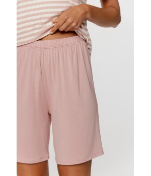 Sublime ensemble de pyjama avec haut col en V et short