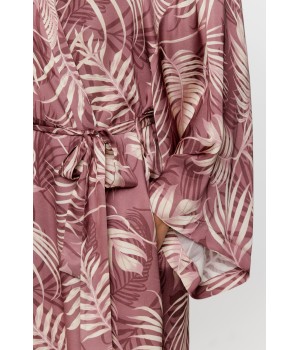 Beautiful long bathrobe with long sleeves and pockets