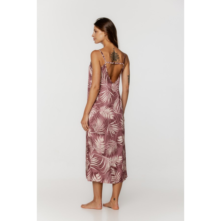 Radiant nightgown with thin straps and a round neck