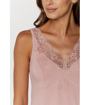 Schönes Pyjama-Set mit gemusterter Hose und Stickerei