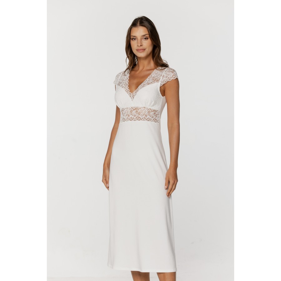 Fabulous long nightgown with short sleeves and lace