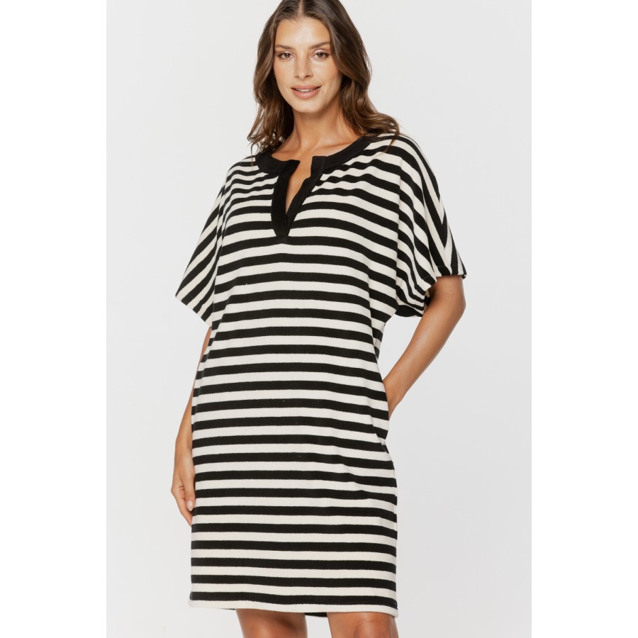 Lovely striped nightgown with short sleeves and shawl collar 4 - www.coemi-lingerie.com 