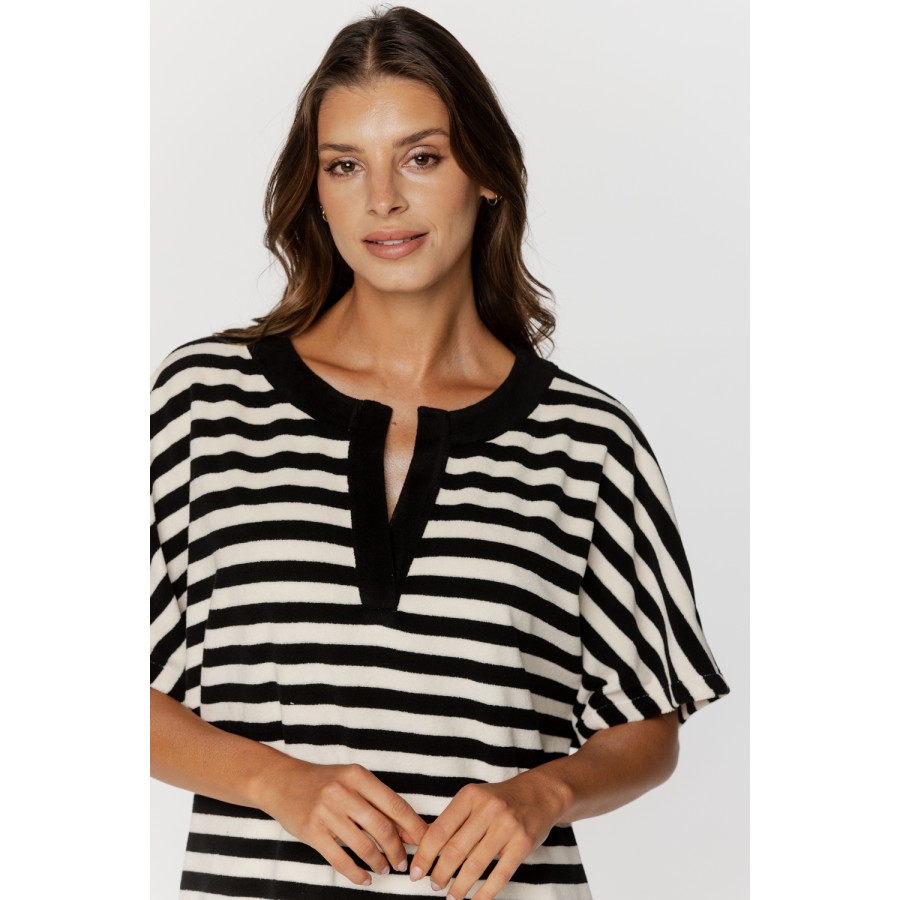 Lovely striped nightgown with short sleeves and shawl collar 5 - www.coemi-lingerie.com 