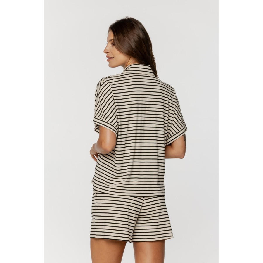 Shorts de pijama a rayas con bolsillos laterales