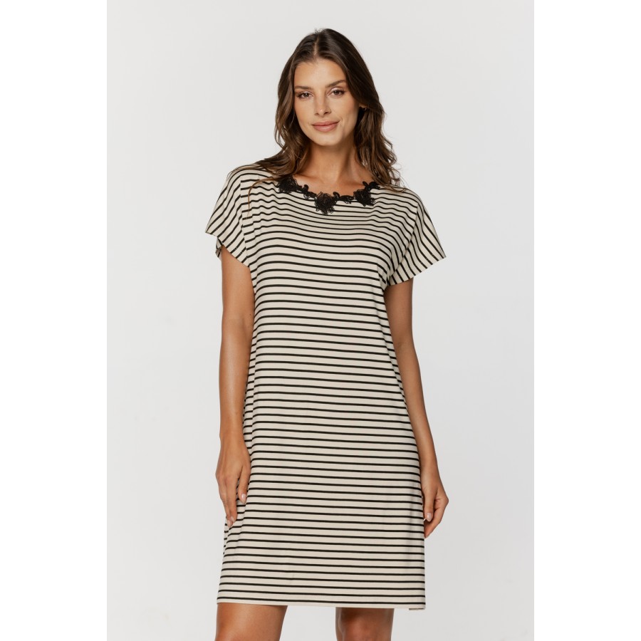 Beautiful striped nightgown with embroidered crew neck 2 - www.coemi-lingerie.com 