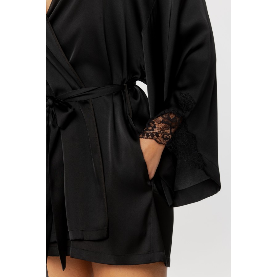 Wunderschönes kleines Satin-Negligé mit weiten, spitzenbesetzten Ärmeln. 8 - www.coemi-lingerie.com 