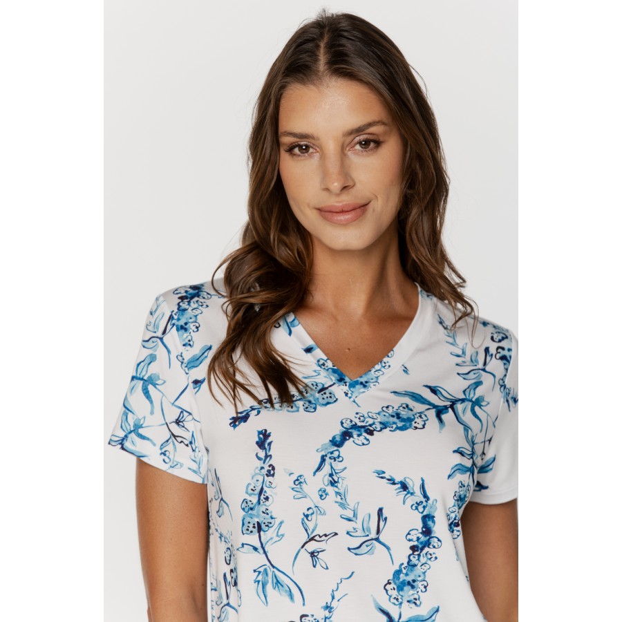 Pyjama-Set mit geblümtem Oberteil und kurzem Hosenbein, T-Shirt mit V-Ausschnitt 4 - www.coemi-lingerie.com 