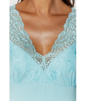 107 Wunderschönes Nachthemd aus Mikromodal, mit elegantem Beinschlitz und kurzen Ärmeln aus Spitze. 4 - www.coemi-lingerie.com 