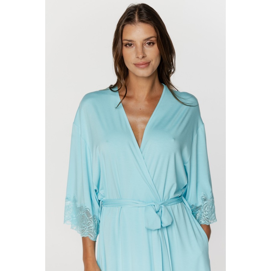 Deshabillé micromodal azul talla M/L sobre cuerpo