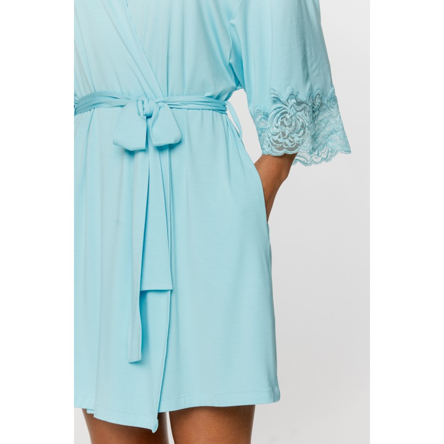 Hübsches kleines Negligé aus Mikromodal mit 3/4-Ärmeln und Spitzensaum. 5 - www.coemi-lingerie.com 