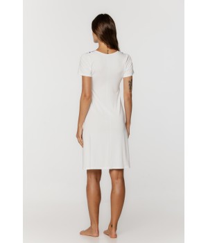 Nachthemd aus Mikromodal mit kurzen Ärmeln und spitzenbesetztem Brustbereich 2 - www.coemi-lingerie.com 