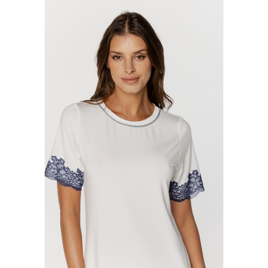 Chemise de nuit tunique en micromodal manches courtes ourlées de dentelle Chemises de nuit - www.coemi-lingerie.com 