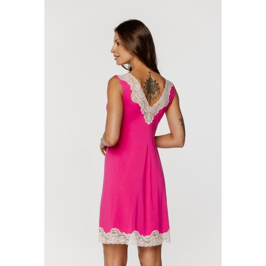 Elegante nuisette en micromodal decolleté en V orné de dentelle et fronce sous la poitrine Nuisettes - www.coemi-lingerie.com 
