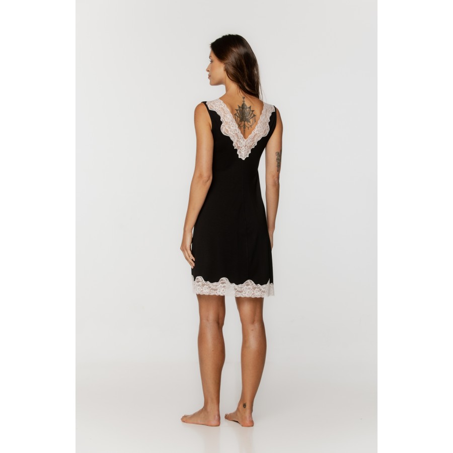 Elegant micromodal nightgown with a V-neckline adorned with lace and gathers under the bust 2 - www.coemi-lingerie.com 