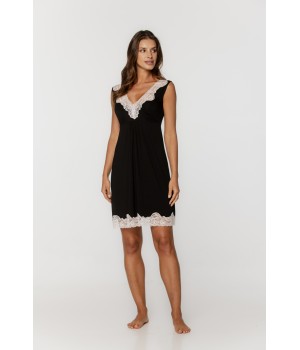 Elegantes Nachthemd aus Mikromodal mit V-Ausschnitt, verziert mit Spitze und Raffungen unter der Brust