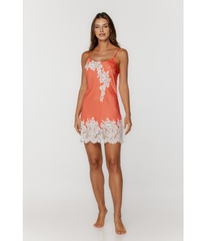Silky viscose nightdress with thin straps and lace on the bust, bottom and back