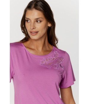 Pyjama set comprising a plain micromodal top and printed viscose shorts 4 - www.coemi-lingerie.com 