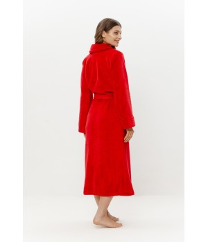 Ligne droite et tombé fluide du maxi peignoir velours COEMI