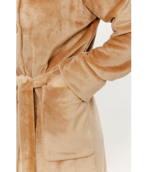 Poche latérale discrète sur couture du peignoir long velours