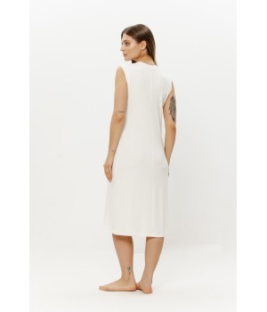 Detail deep V-neckline lace trim viscose nightgown Coemi