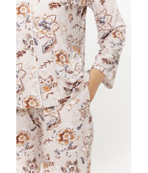 Ensemble pyjama micromodal imprimé fleuri porté de dos tombé fluide