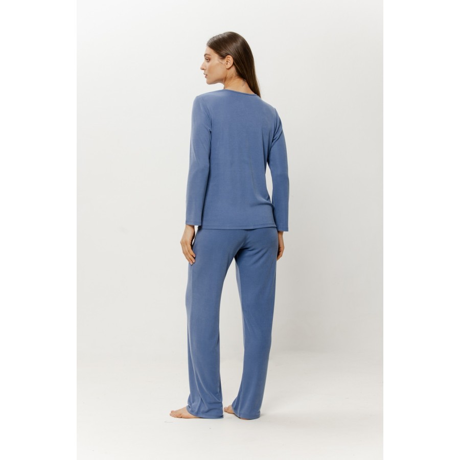 Button-front round-neck long-sleeve pajama top in fluid viscose, Coemi