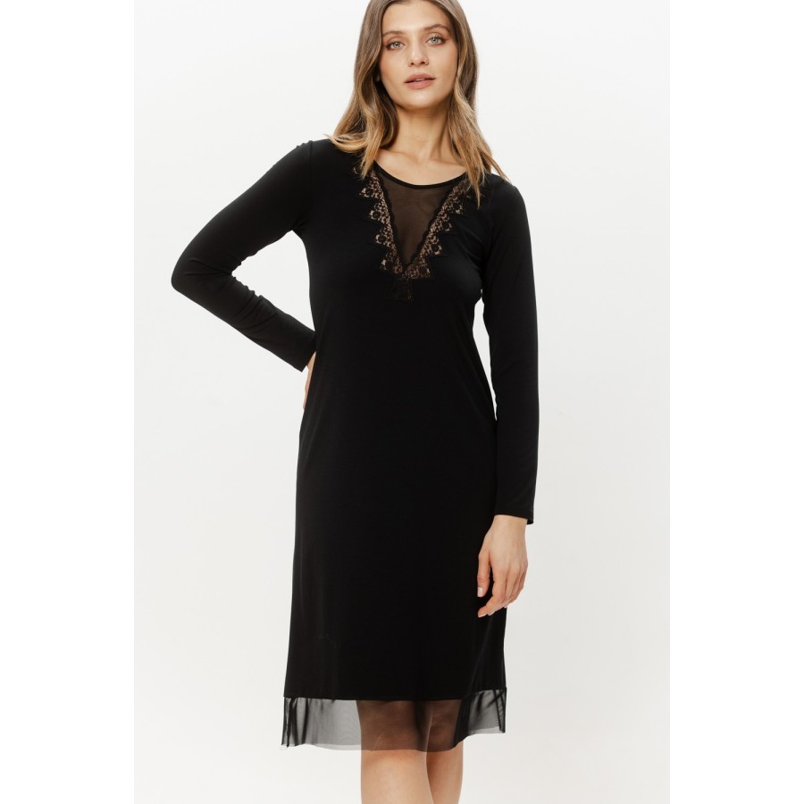 Side view of the fitted black micromodal nightgown with long sleeves